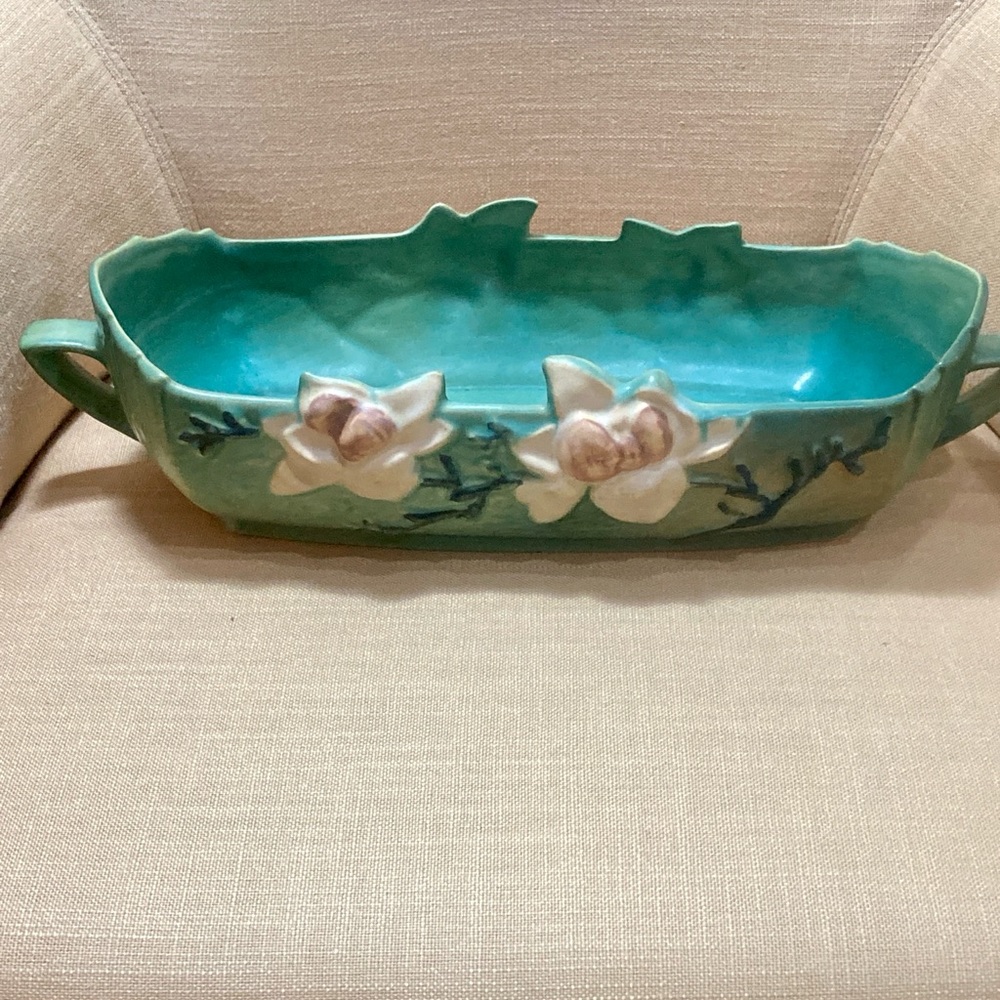 Vintage Art Console Roseville Magnolia Pottery. Handled rectangular Green/Pink.